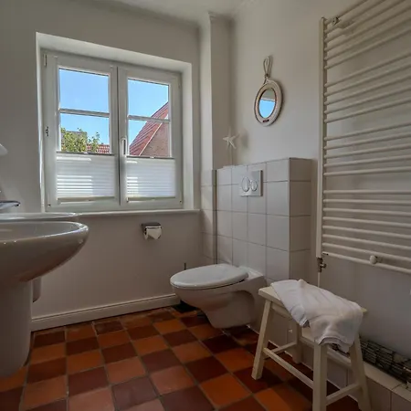 Diedrichsen 1 Apartment *